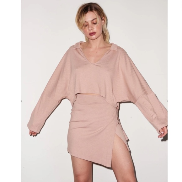 NWT LNA REVOLVE CROPPED  CAPE TOP IN NUDE - S - Picture 3 of 6